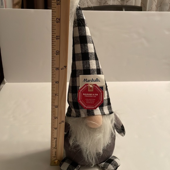 NWT balsam & fir trading  black, white and gray Buffalo check jingle bell Gnome - Picture 10 of 13
